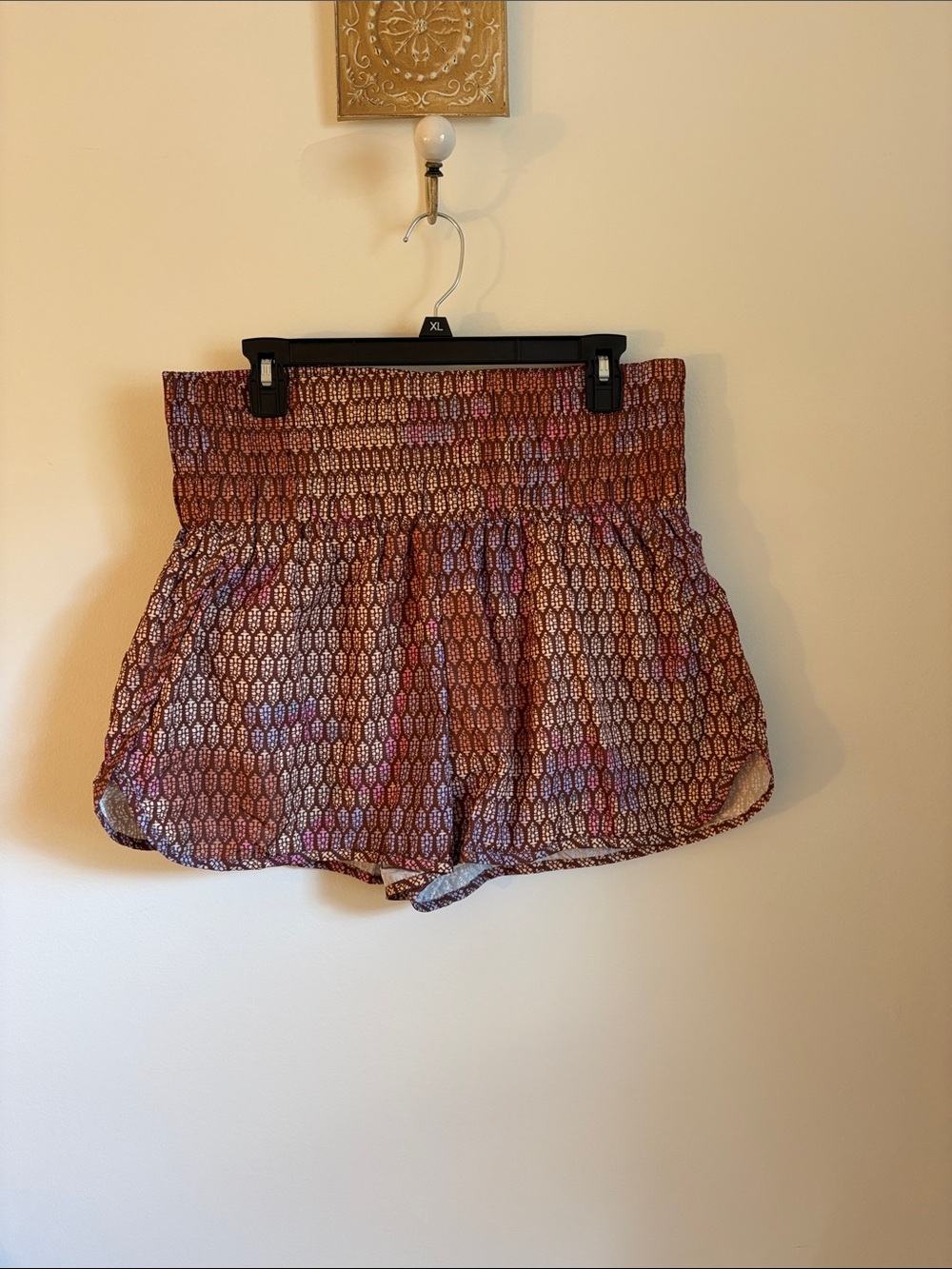 High-Waist Smocked Women's Shorts in Rust Multi